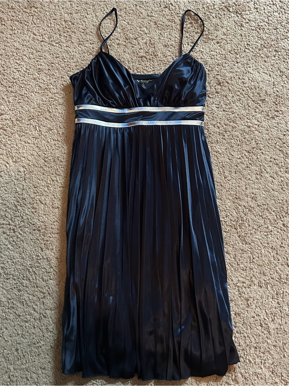 NWOT City Triangles Pleated Satin Navy Spaghetti-Strap Slip Dress Silver Band